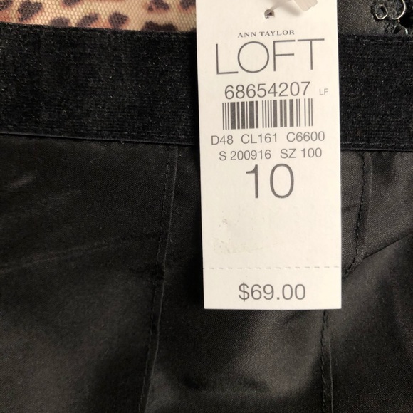 Elegant Black Silk and Lace Skirt - Picture 6 of 6